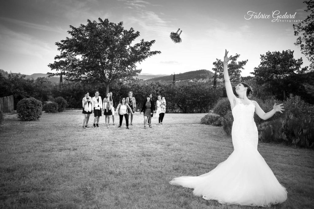 Capter les sensations du mariage avec un photographe de mariage